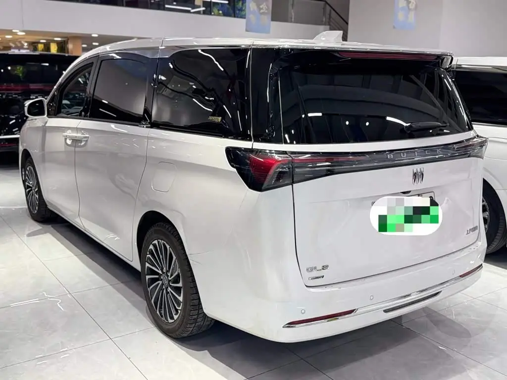 Buick GL8 New Energy 2025 — Photo 5/13