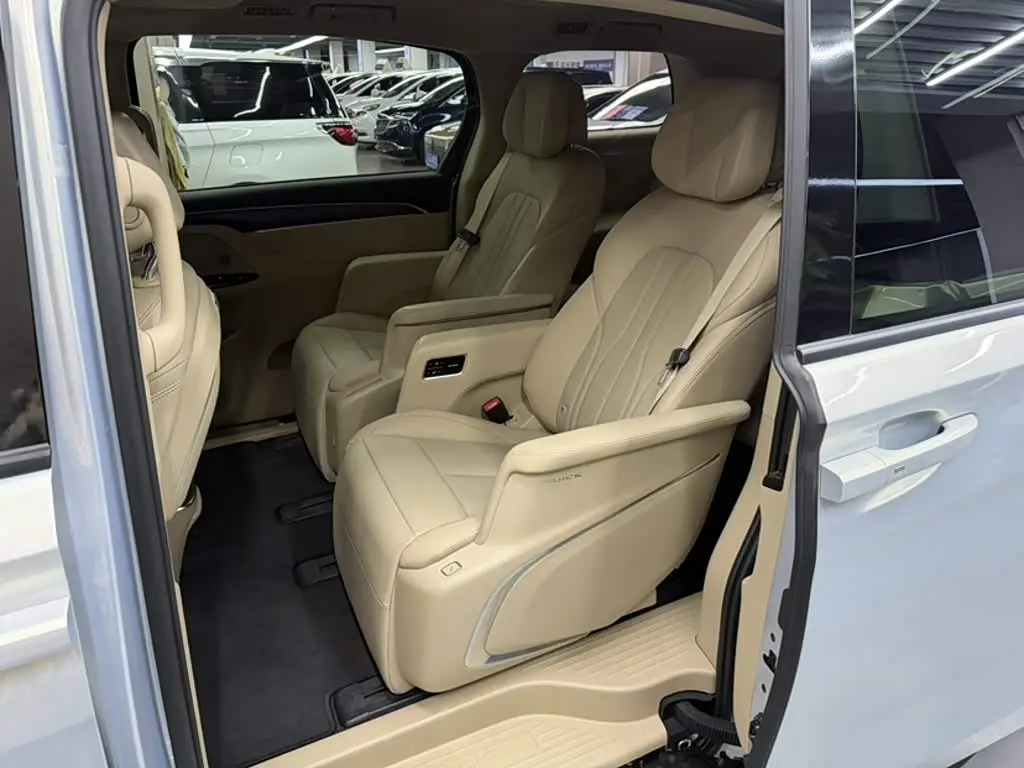 Buick GL8 New Energy 2025 — Şəkil 15/17