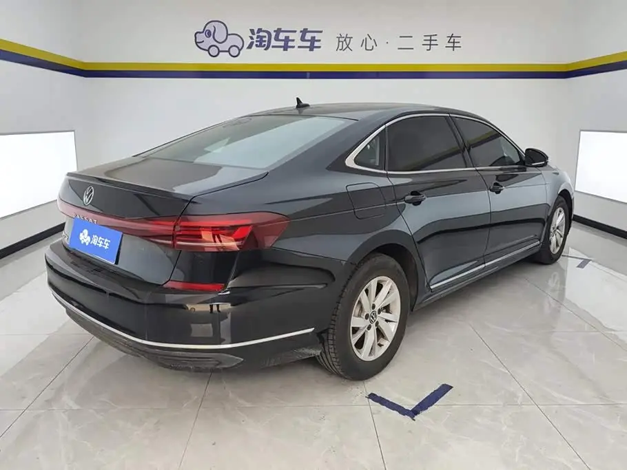Volkswagen Passat 2025 — Photo 3/16