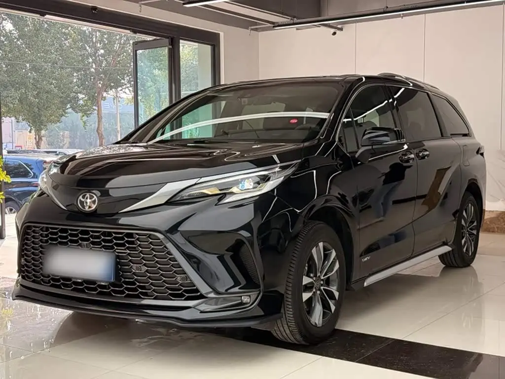Toyota Granvia 2025 — Photo 1/20