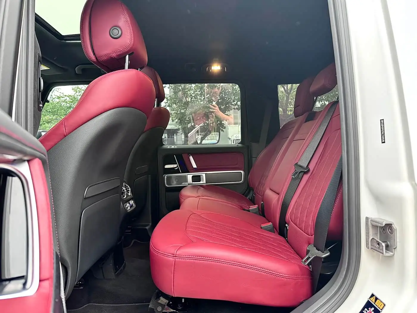Mercedes-Benz G-Class AMG 2023 — Фото 9/14