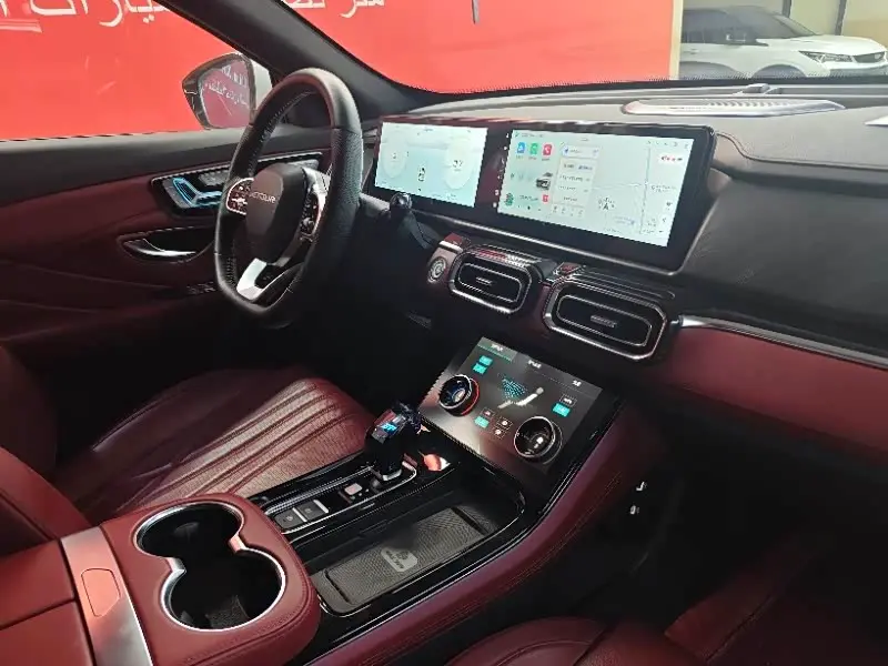 Jetour X70 PLUS 2024 — Photo 13/14