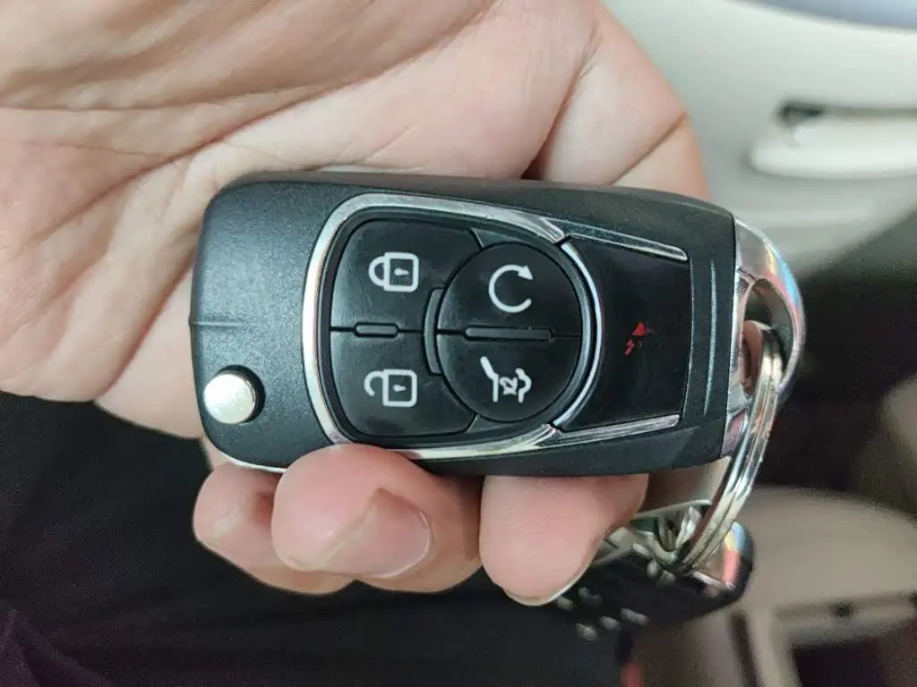 Buick GL8 2017 — Photo 12/20