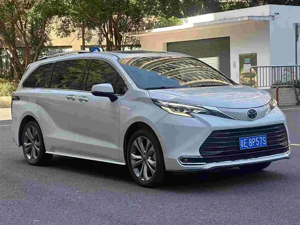 Toyota Sienna, 2022