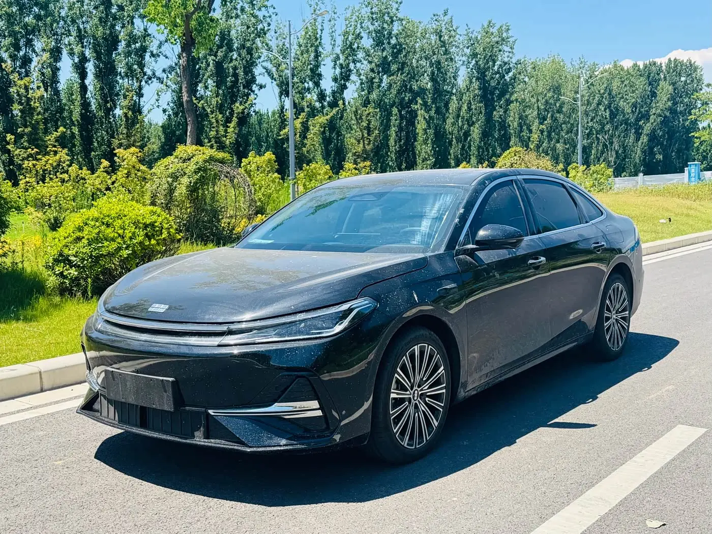 Geely Galaxy Galaxy A7 2025 — Photo 1/9