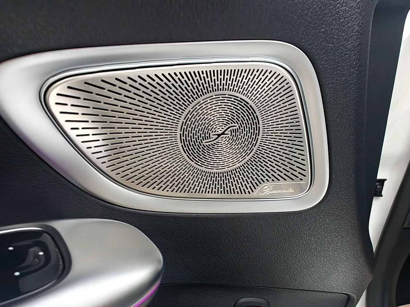 Mercedes-Benz C-Class 2024 — Photo 14/20
