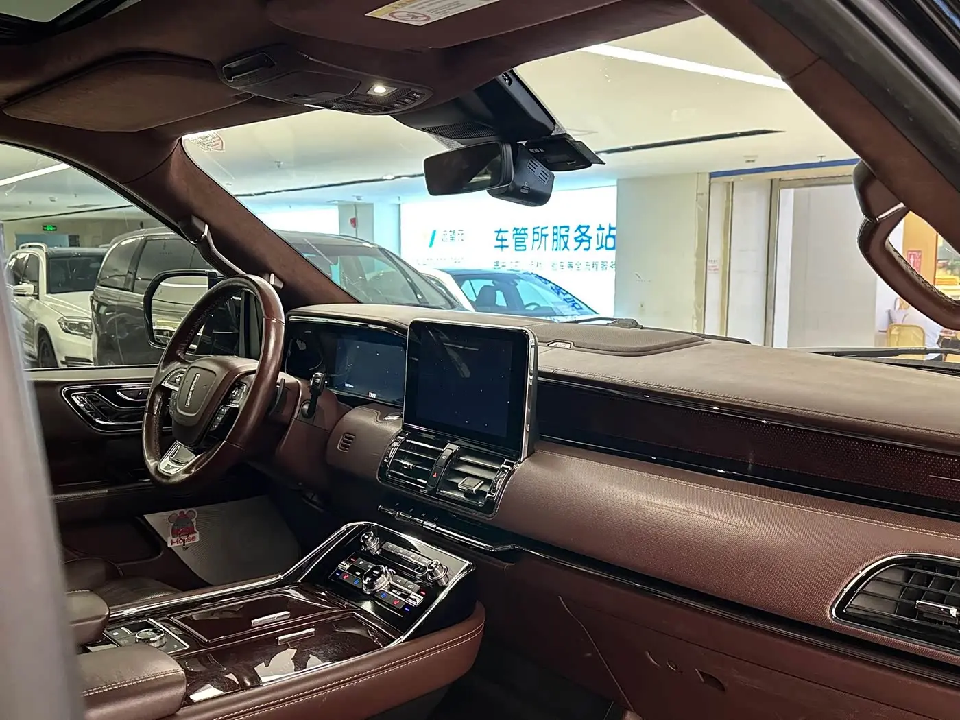Lincoln Navigator 2021 — Фото 13/20