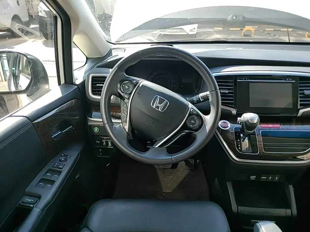 Honda Odyssey 2016 — Photo 11/20