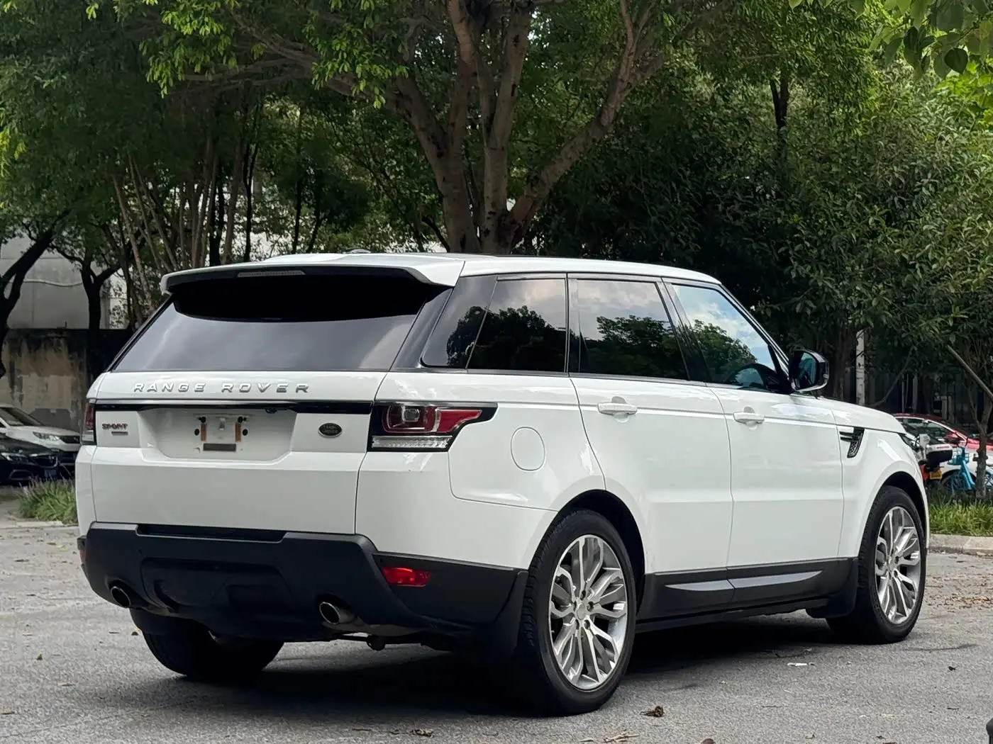 Land Rover Range Rover Sport 2014 — Photo 4/20
