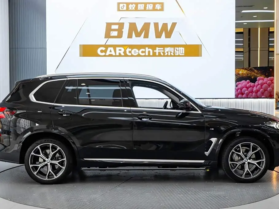 BMW X5 2024 — Фото 4/20