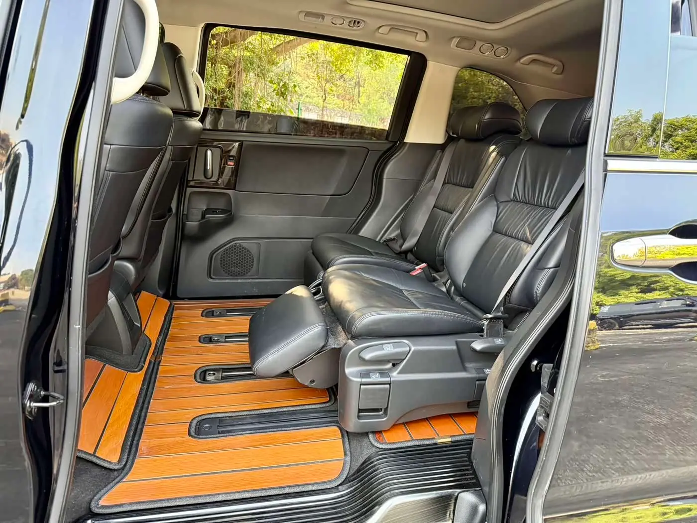 Honda Odyssey 2019 — ფოტო 12/18