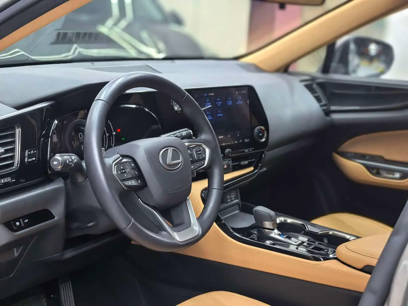 Lexus NX 2022 — Фото 13/20