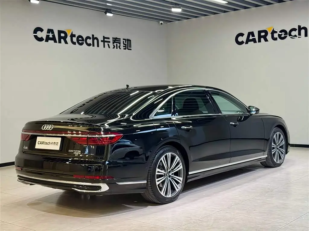 Audi A8 2022 — Photo 3/20