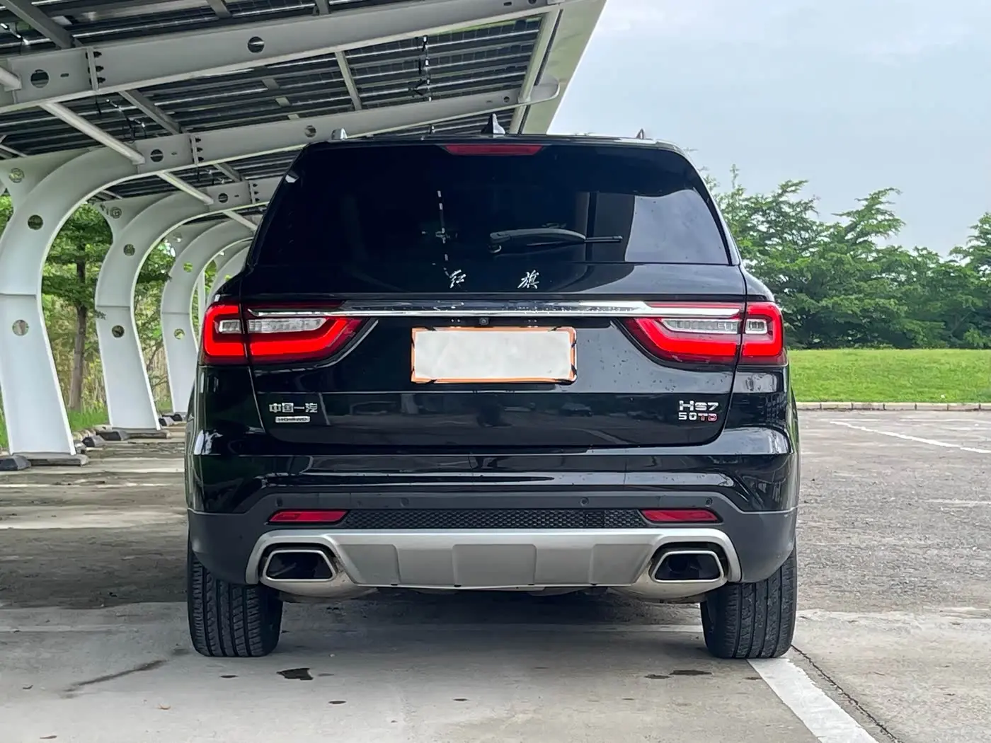 Hongqi HS7 2021 — Photo 6/20