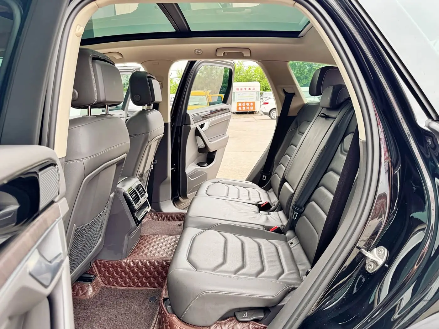 Volkswagen Touareg 2024 — Photo 18/19