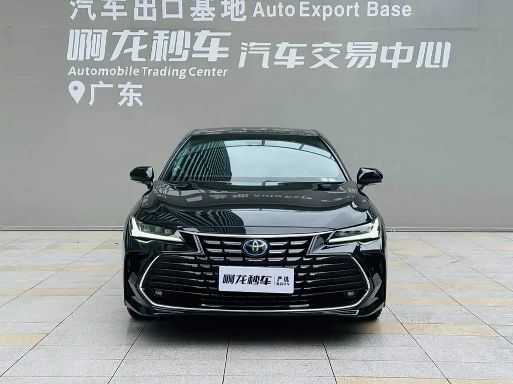 Toyota Avalon 2023 — Photo 2/20