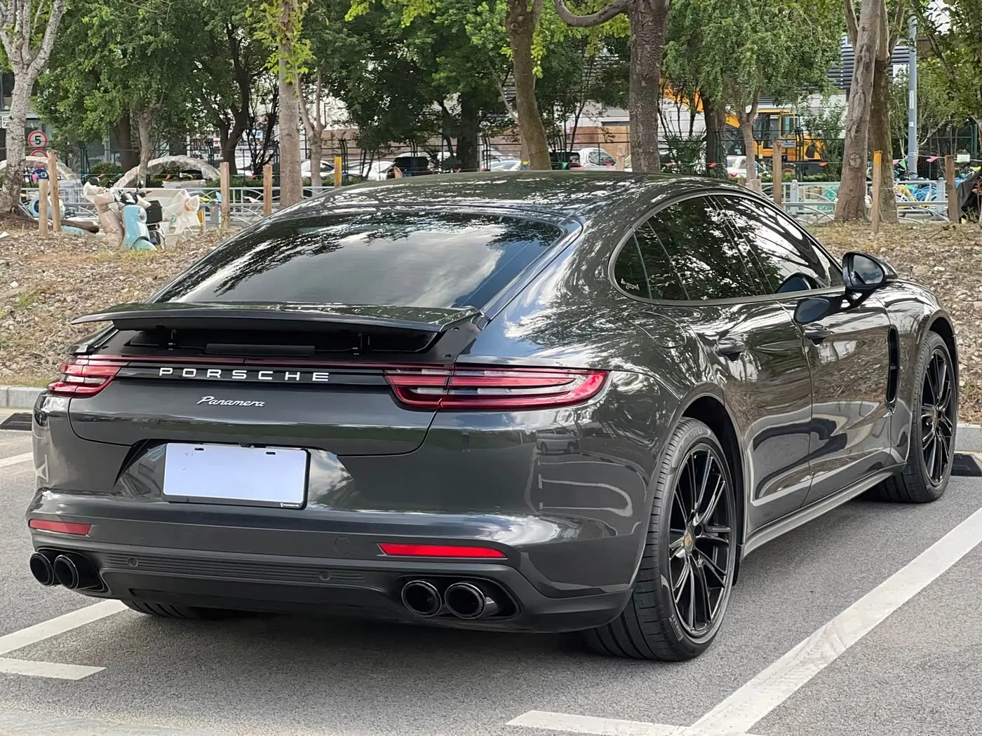 Porsche Panamera 2018 — Photo 6/20