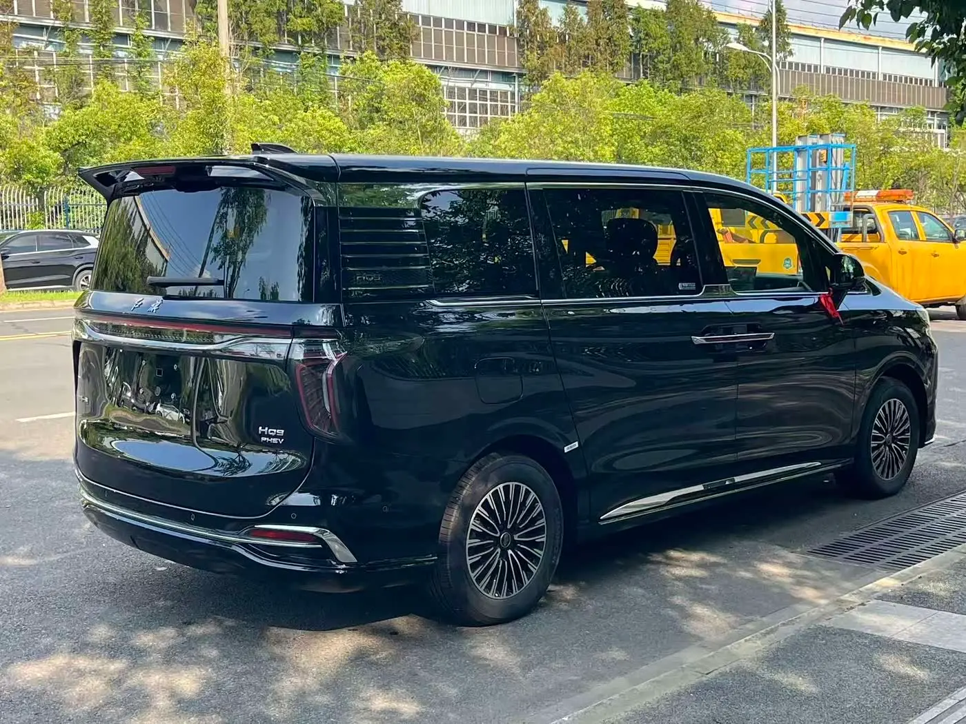 Hongqi HQ9 PHEV 2026 — Photo 5/13