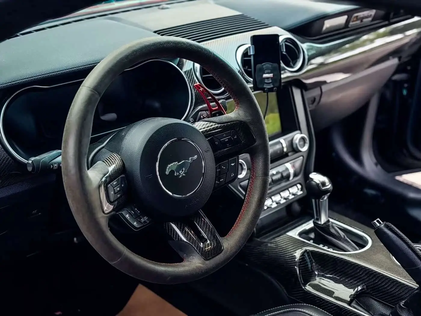Ford Mustang 2019 — Photo 10/14