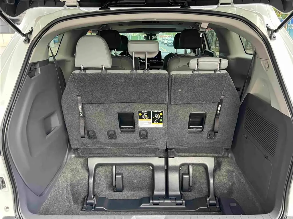 Toyota Granvia 2023 — ფოტო 12/14