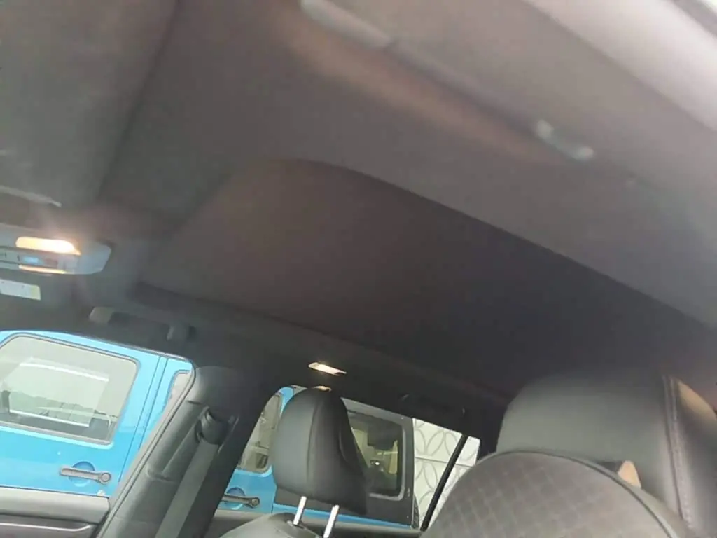 Toyota Crown Kluger 2021 — ფოტო 14/15