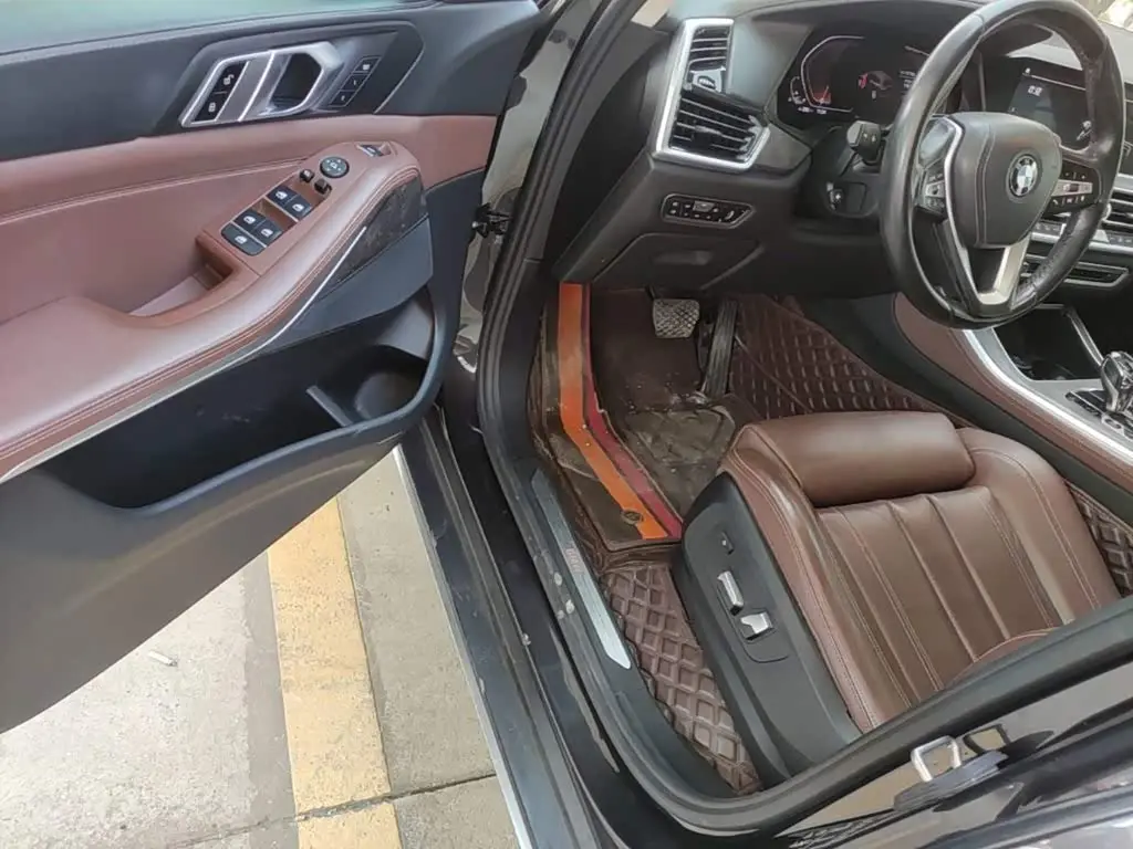 BMW X5 2020 — Photo 16/20