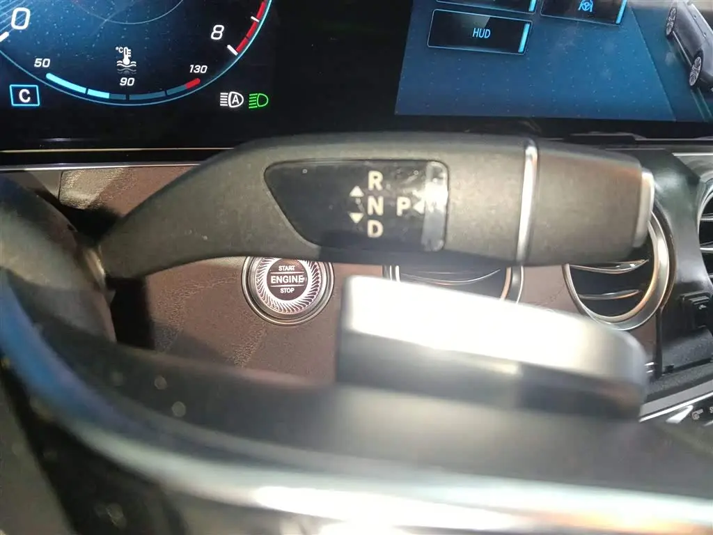 Mercedes-Benz E-Class 2020 — Photo 14/20