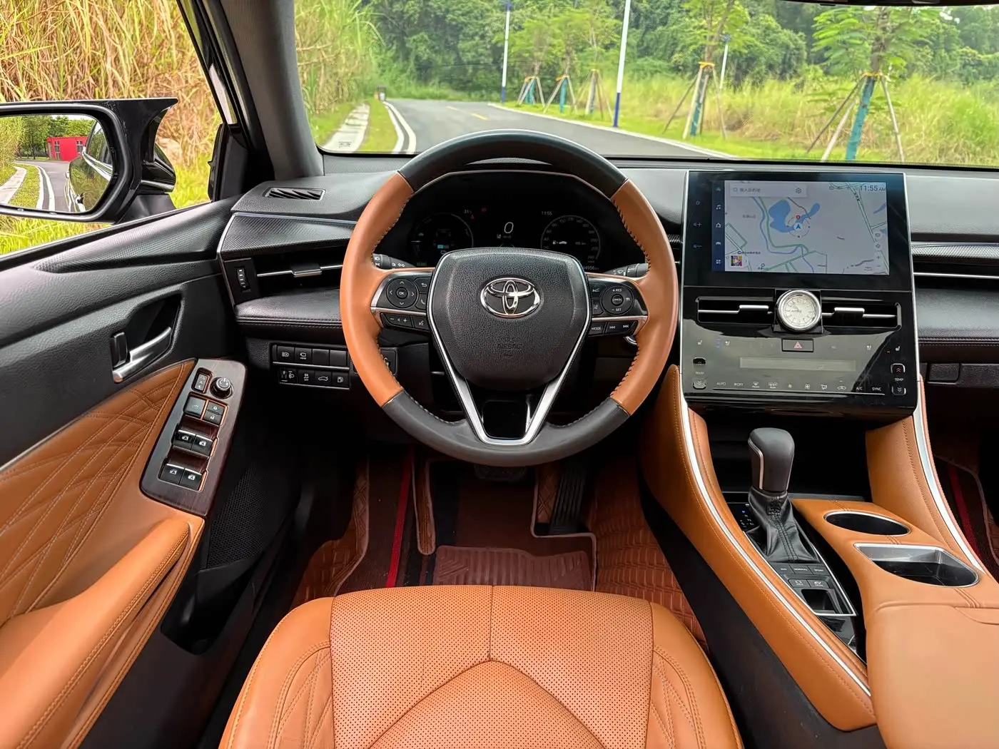 Toyota Avalon 2023 — Photo 6/20