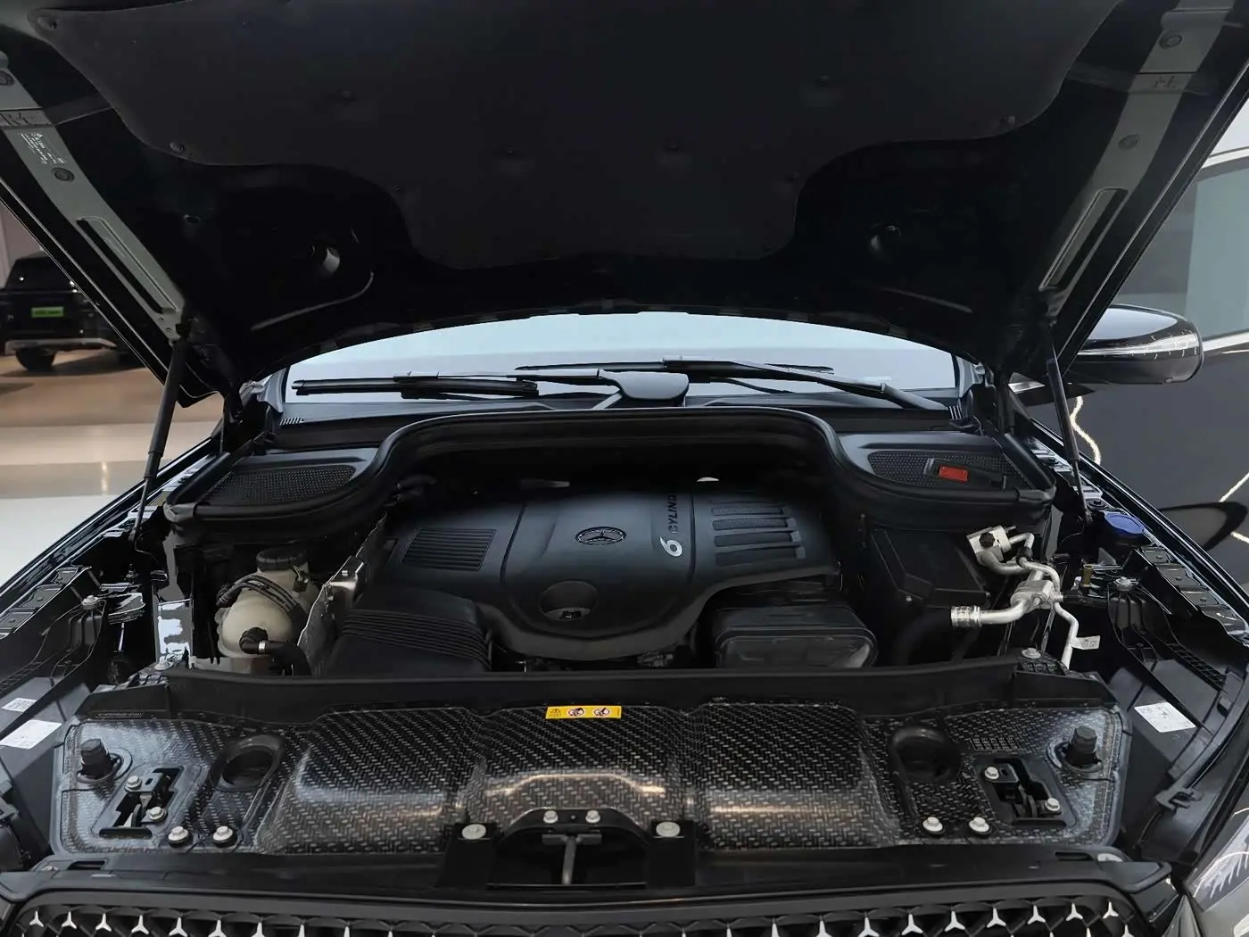 Mercedes-Benz GLE 2024 — Photo 7/15