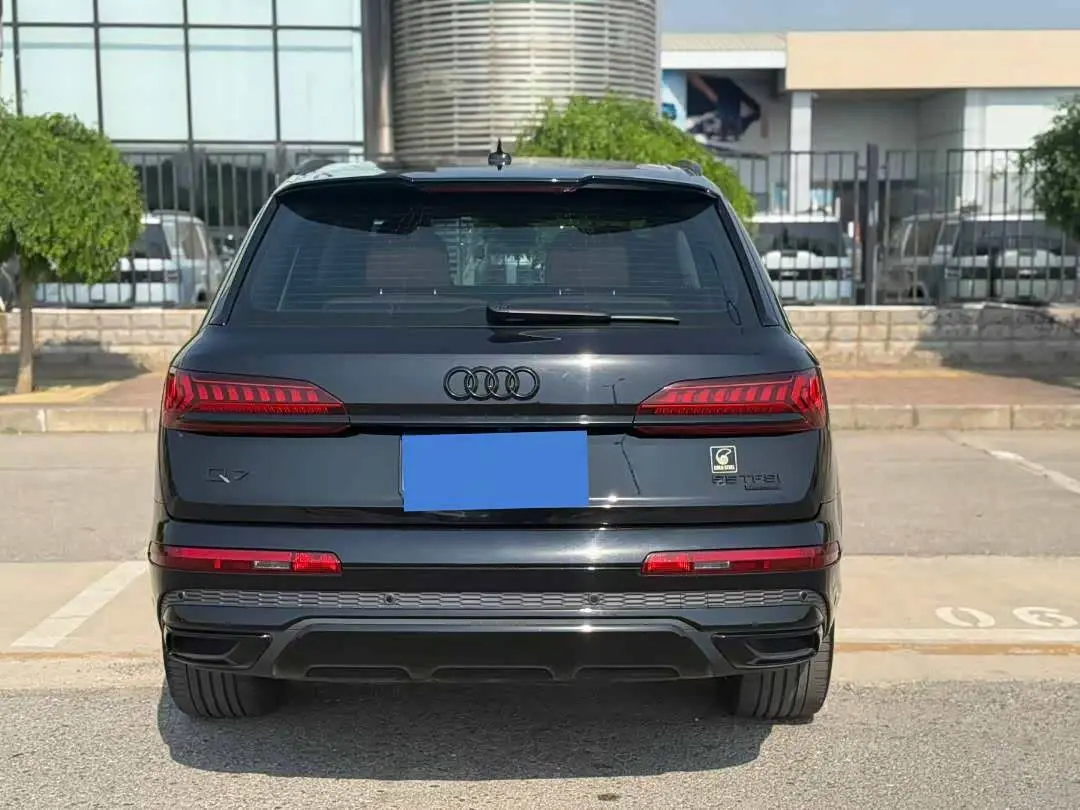 Audi Q7 2020 — Şəkil 5/9