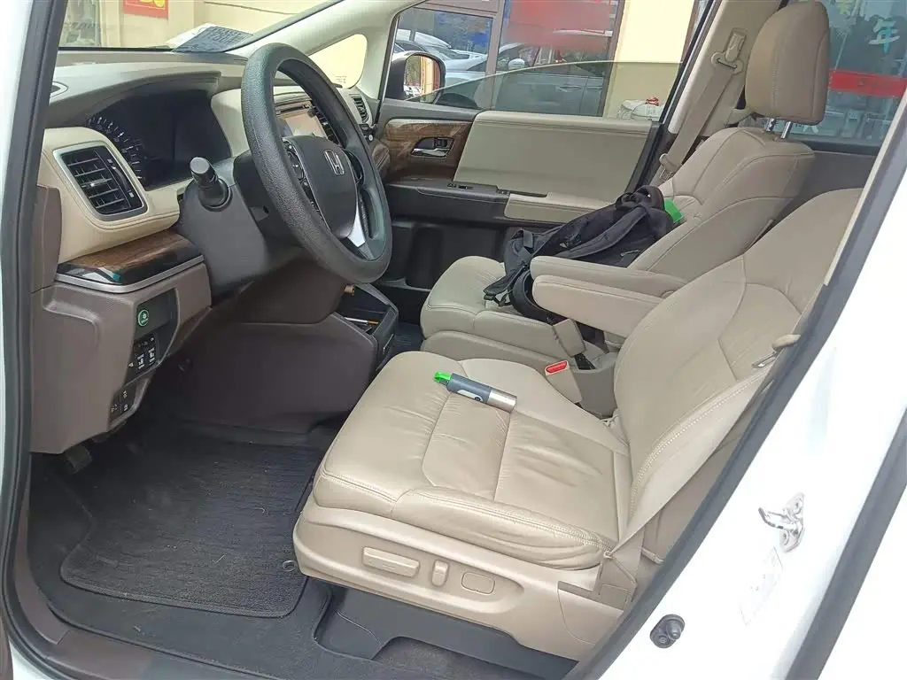 Honda Odyssey 2018 — Photo 7/20