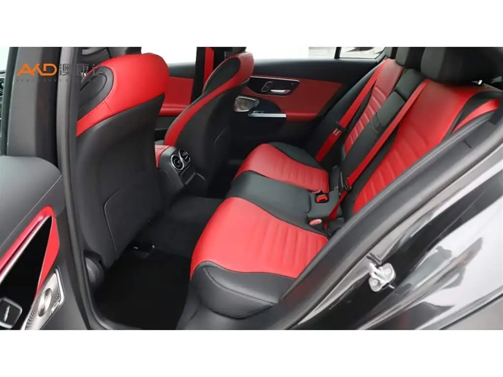 Mercedes-Benz C-Class AMG 2024 — Photo 7/10