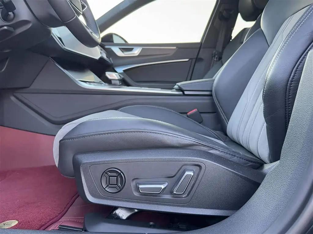 Audi A6L 2024 — Photo 7/20