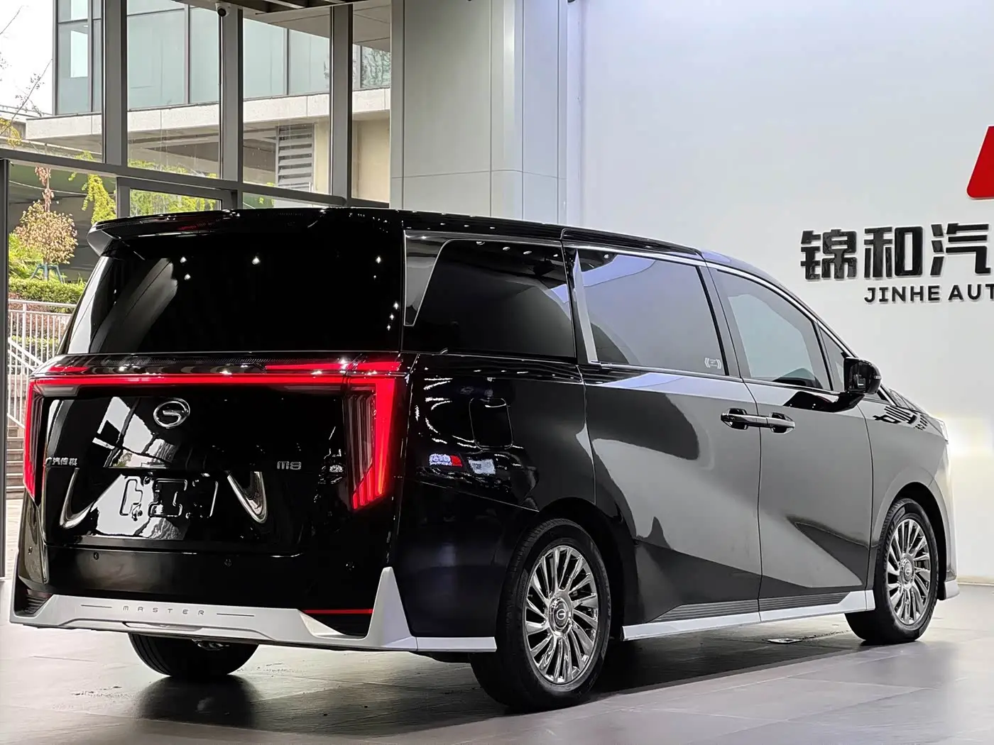 GAC Trumpchi Trumpchi M8 2023 — Фото 4/9