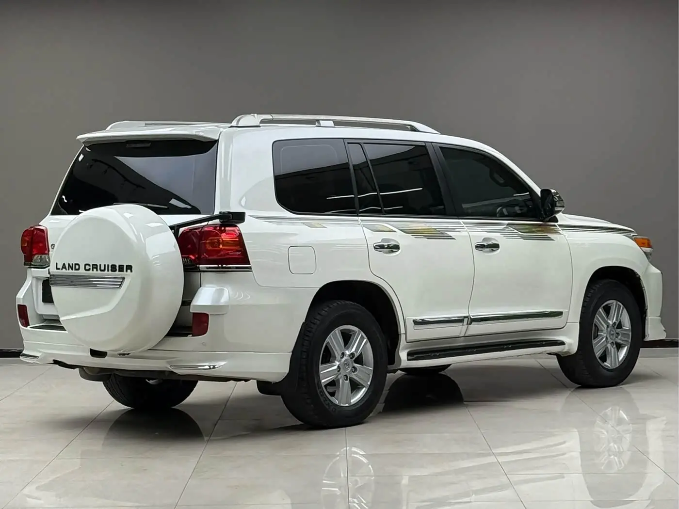 Toyota Land Cruiser 2015 — Photo 10/10
