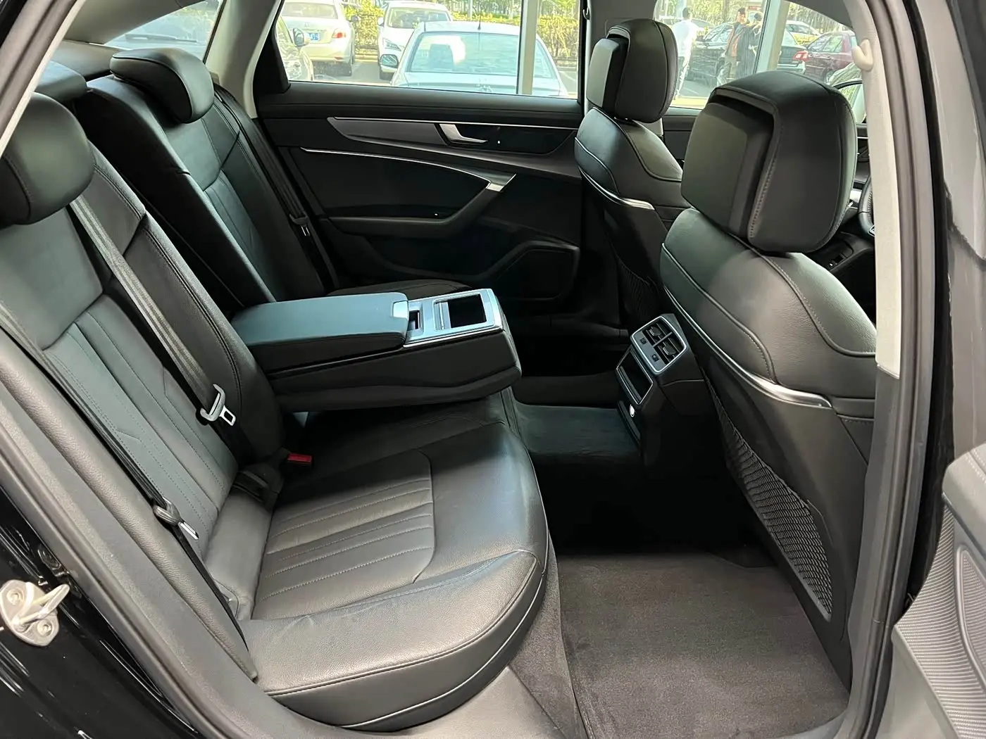 Audi A6L 2020 — Photo 7/9