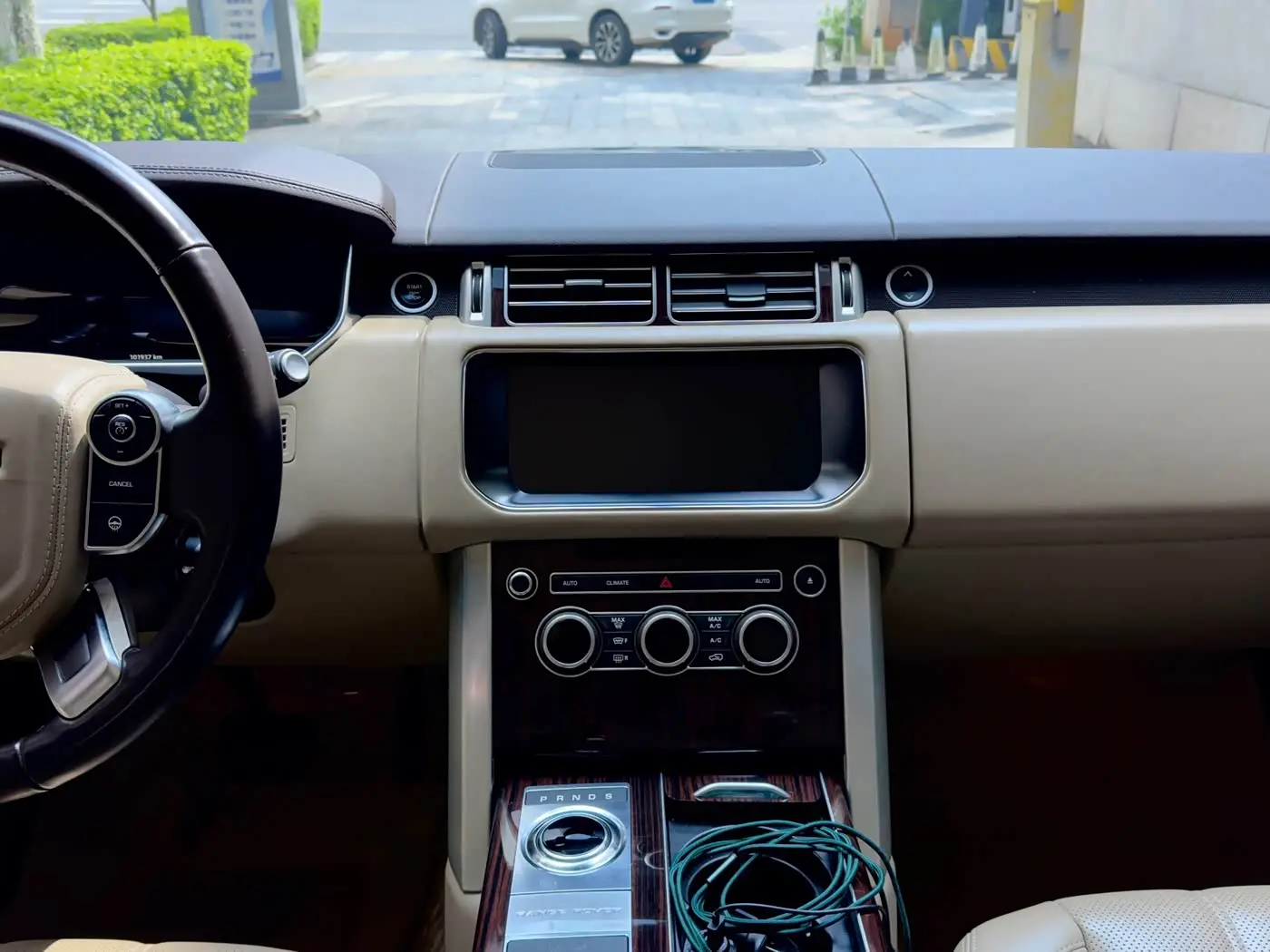 Land Rover Range Rover 2017 — Photo 13/20