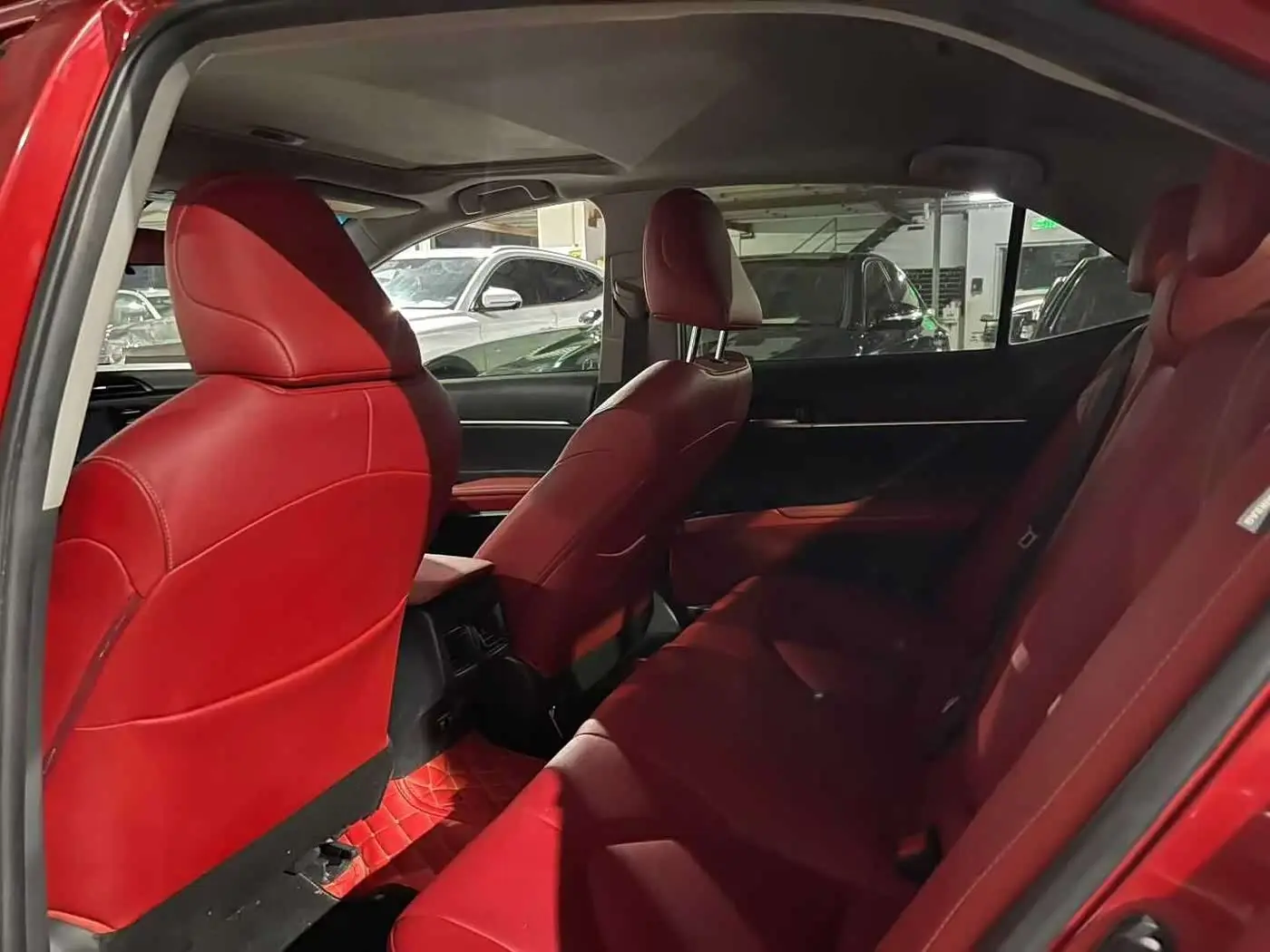 Toyota Camry 2019 — Photo 8/9