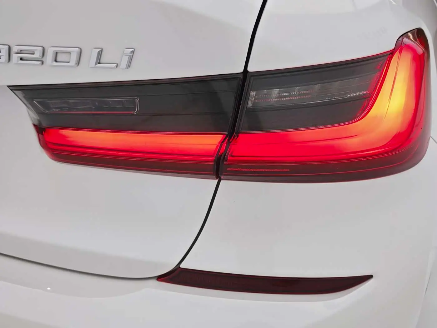 BMW 3 Series 2021 — Фото 18/20