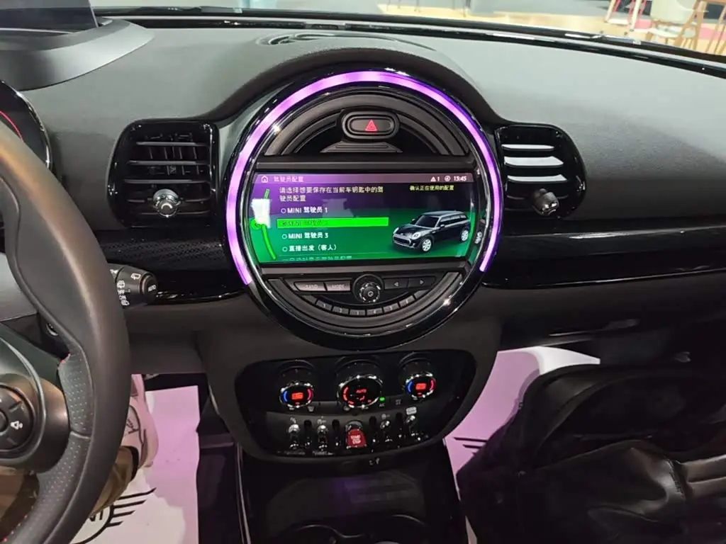 MINI JCW CLUBMAN 2021 — Photo 13/20