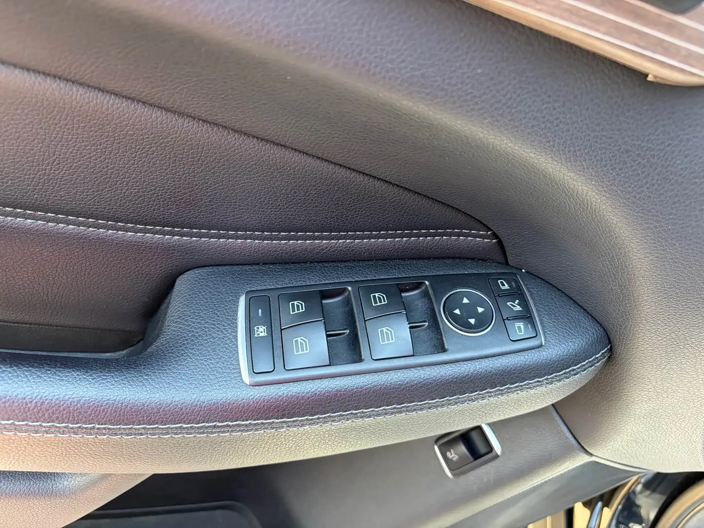 Mercedes-Benz GLE 2018 — Photo 7/20