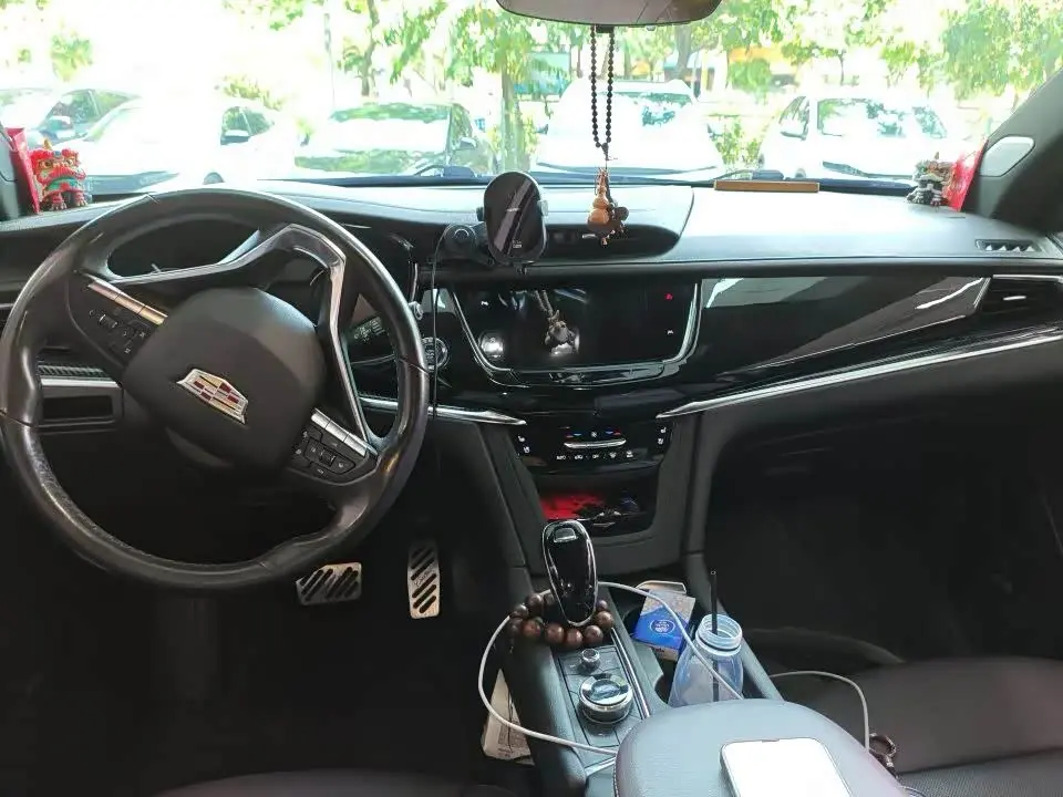 Cadillac XT6 2021 — Photo 3/9