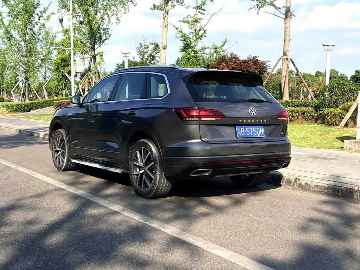 Volkswagen Touareg 2019 — Фото 4/11