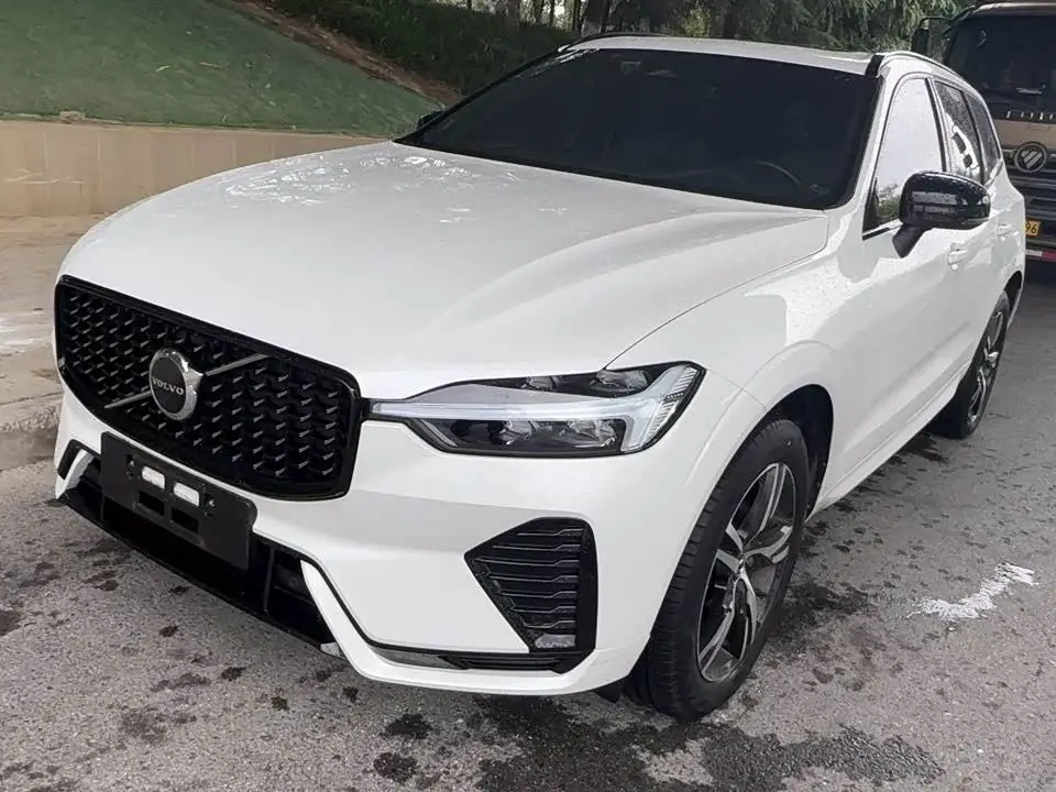 Volvo XC60, 2025