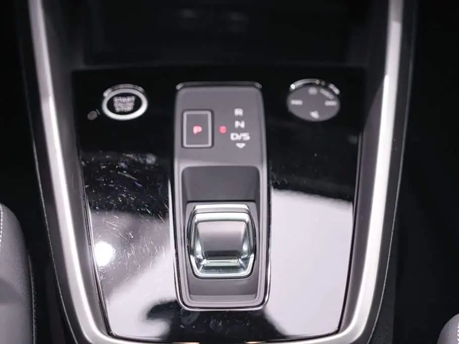 Audi A3 2023 — Şəkil 16/20