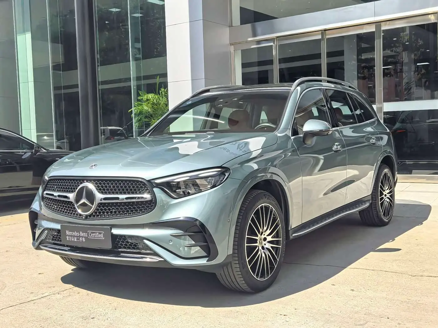 Mercedes-Benz GLC 2024 — Фото 1/18