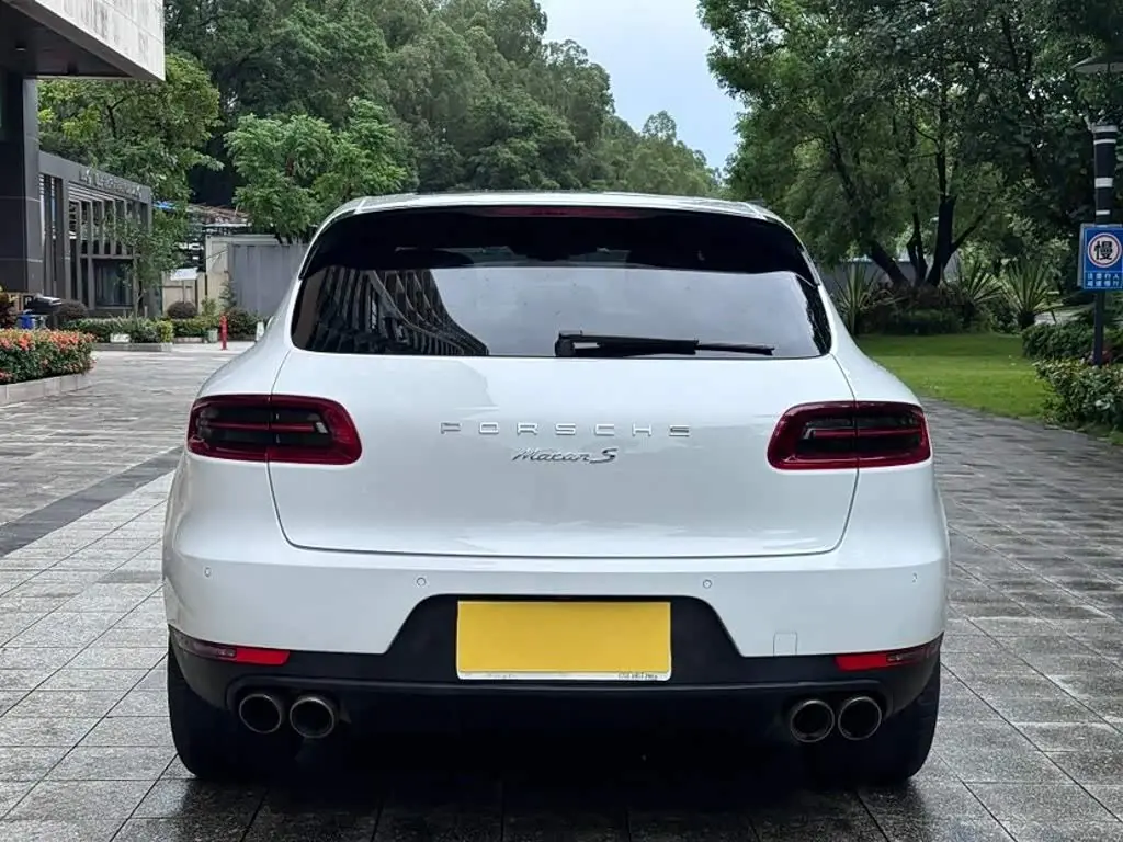 Porsche Macan 2016 — Photo 8/9