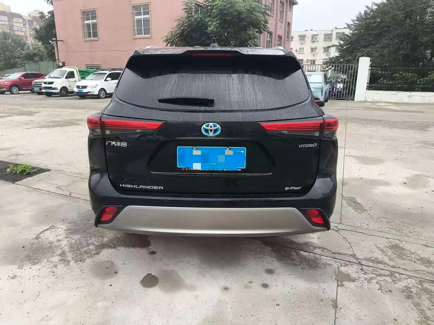 Toyota Highlander 2024 — Photo 6/12