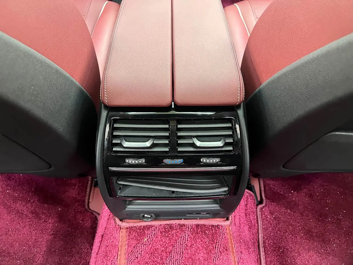 BMW 5 Series 2022 — Photo 13/20