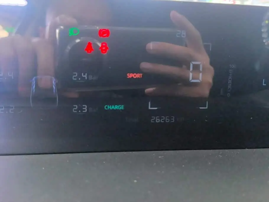 Changan Eado PHEV 2025 — Photo 14/16